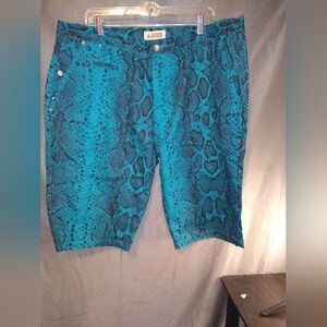 Men's "snakeskin" athletic Access golf shorts